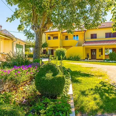 House Grande * Grandici