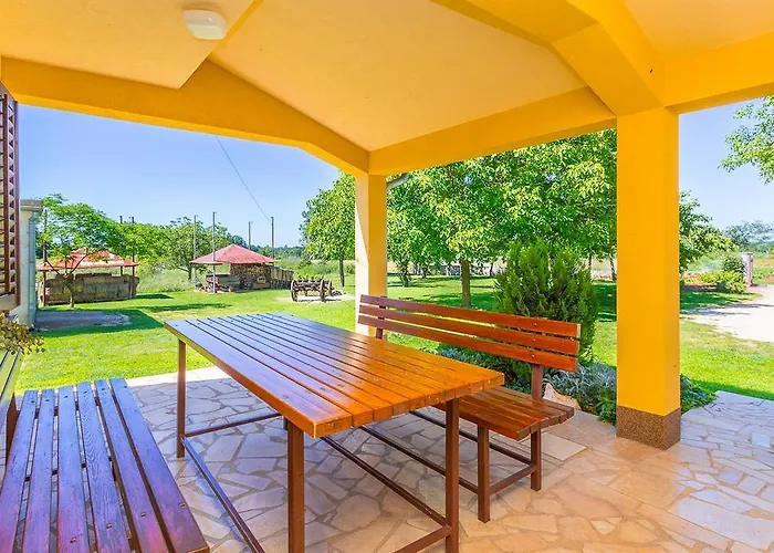 House Grande Сasa de vacaciones Grandici