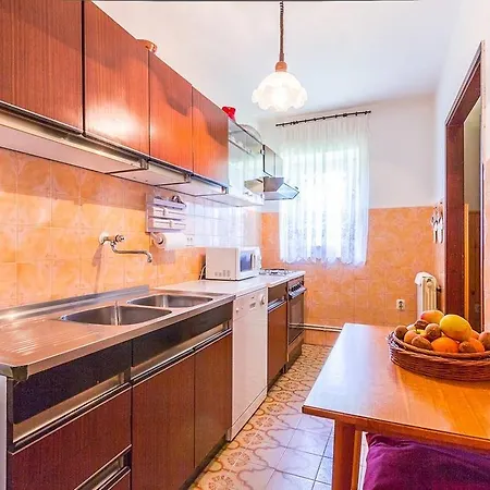 בית נופש House Grande Grandici